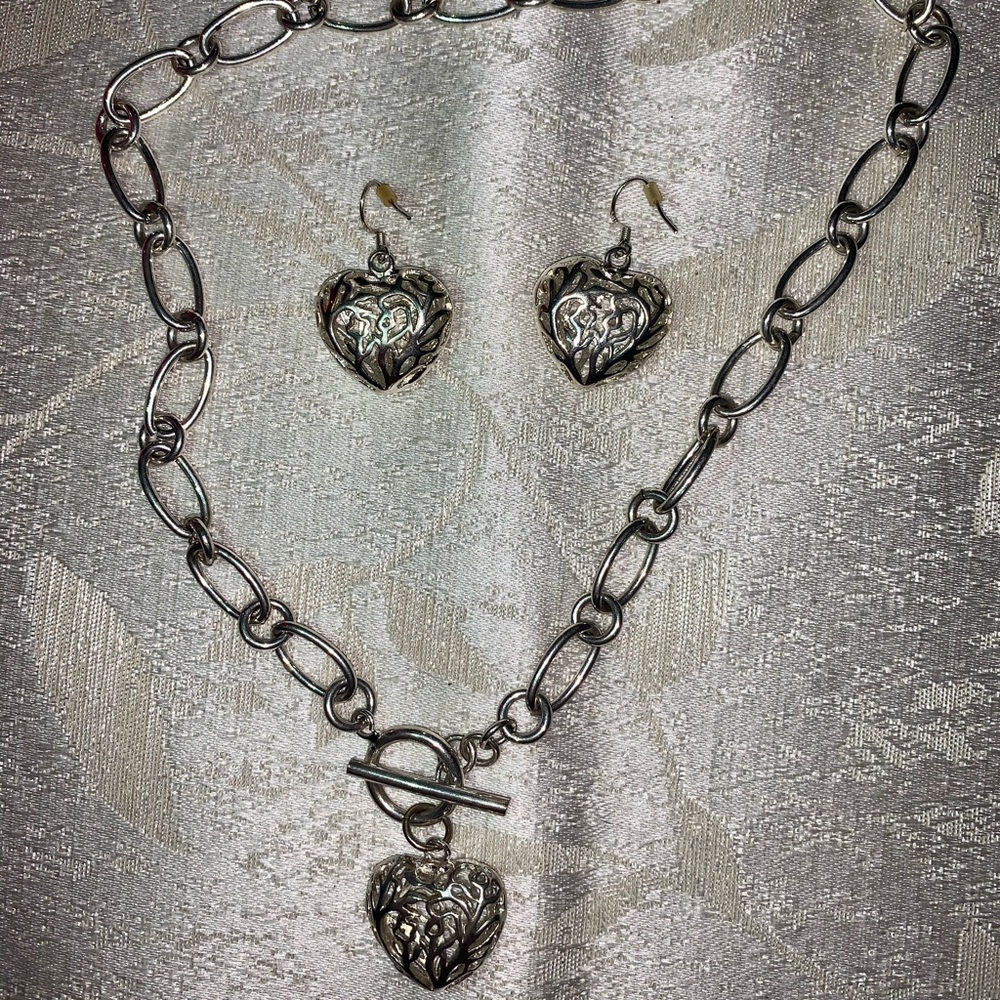 Heart earring and necklace set